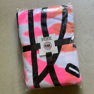 PINK Tie-Dye Round Beach Towel